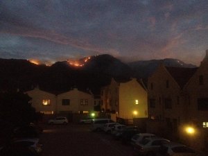 The fire above Noordhoek